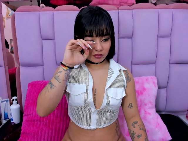 roxanevega live cam on BongaCams
