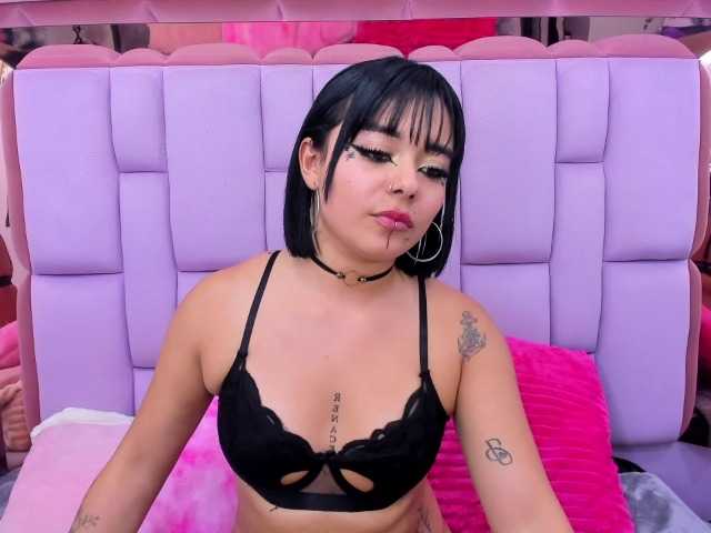 roxanevega live cam on BongaCams