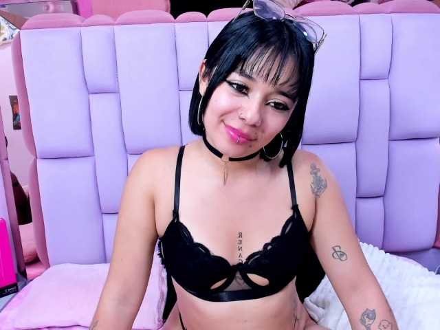 roxanevega live cam on BongaCams