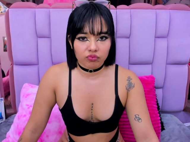 roxanevega live cam on BongaCams