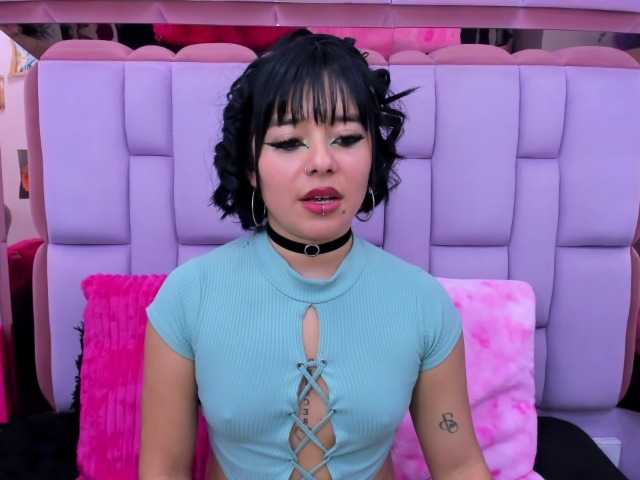 roxanevega live cam on BongaCams