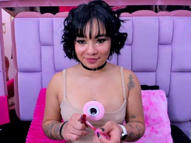 roxanevega live cam on BongaCams