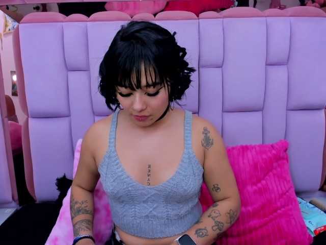 roxanevega live cam on BongaCams