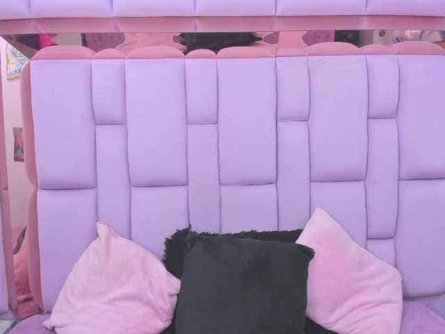 roxanevega live cam on BongaCams