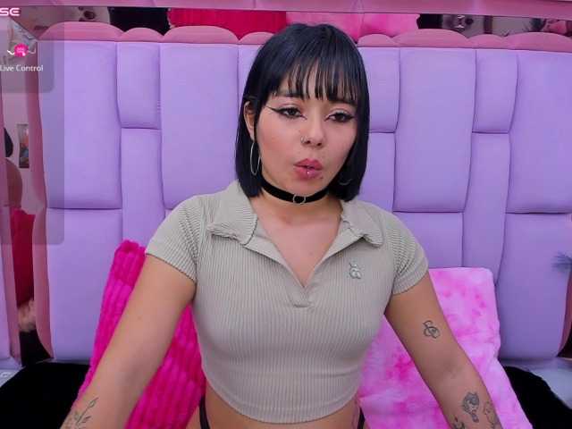 roxanevega live cam on BongaCams