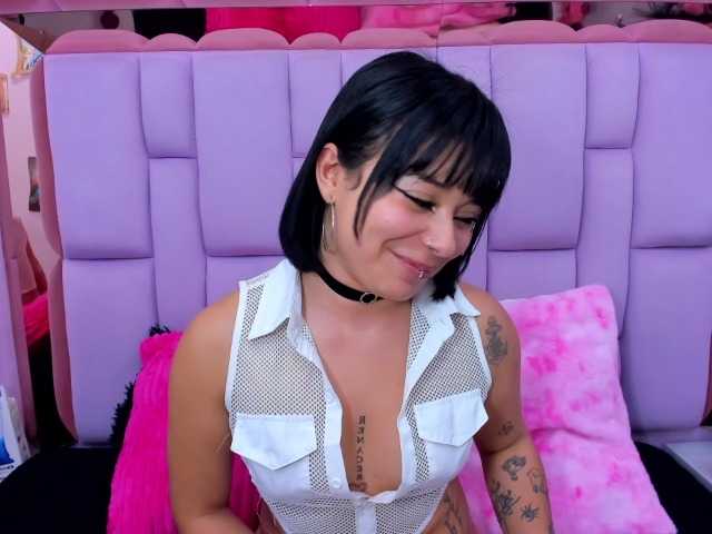 roxanevega live cam on BongaCams
