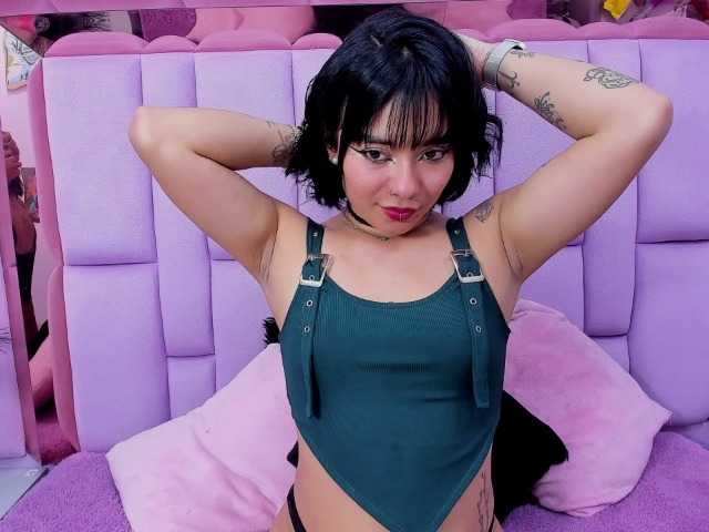 roxanevega live cam on BongaCams