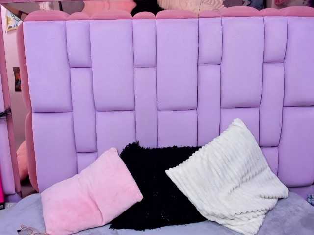 roxanevega live cam on BongaCams