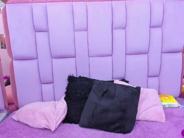 roxanevega live cam on BongaCams