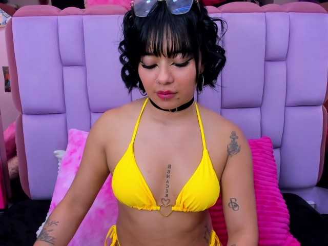 roxanevega live cam on BongaCams