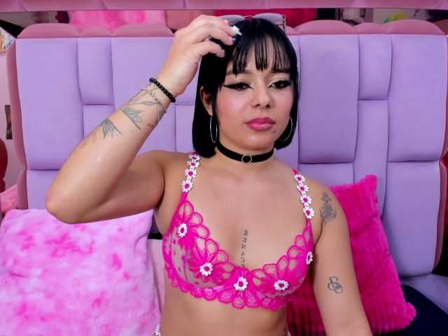 roxanevega live cam on BongaCams