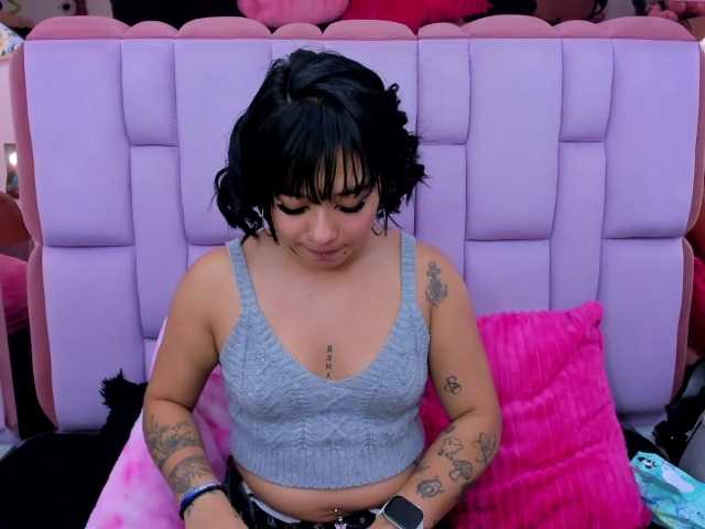 roxanevega live cam on BongaCams