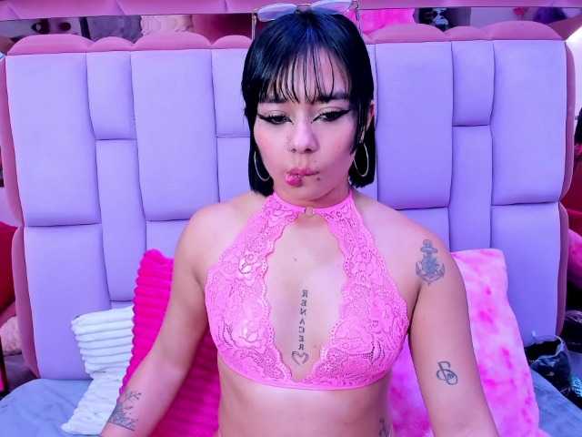 roxanevega live cam on BongaCams