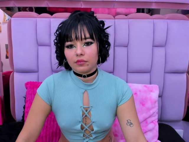 roxanevega live cam on BongaCams