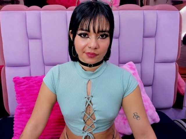 roxanevega live cam on BongaCams