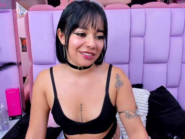 roxanevega live cam on BongaCams