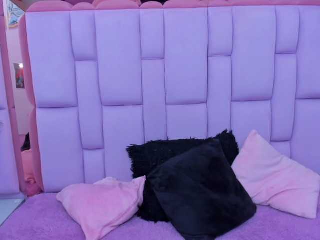 roxanevega live cam on BongaCams