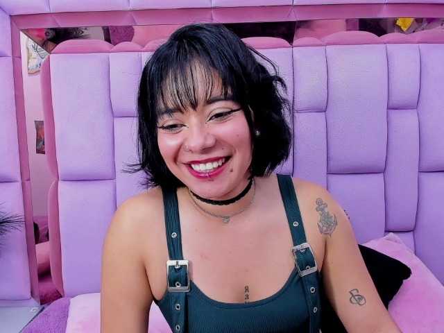 roxanevega live cam on BongaCams
