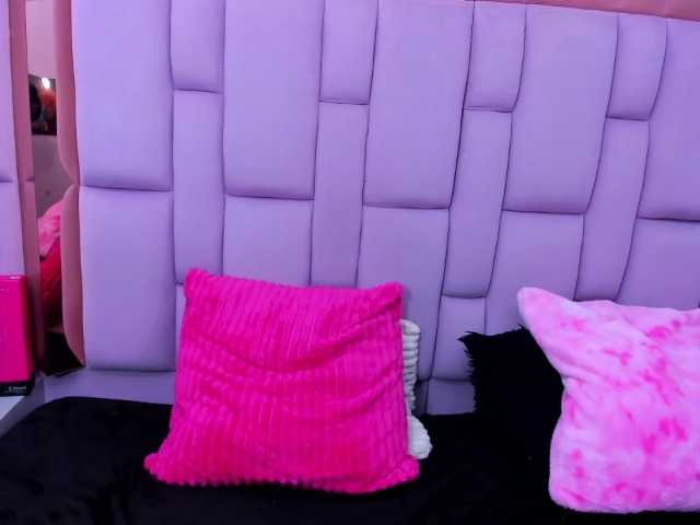 roxanevega live cam on BongaCams