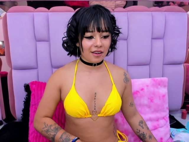 roxanevega live cam on BongaCams
