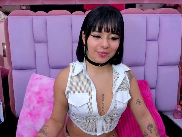 roxanevega live cam on BongaCams