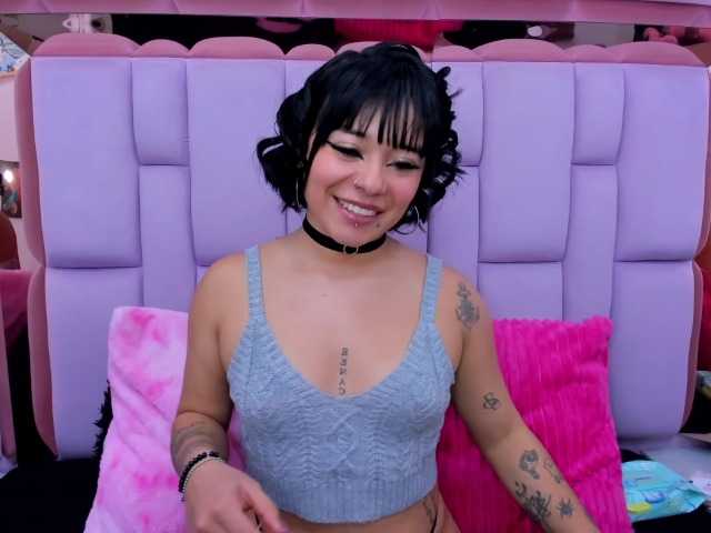 roxanevega live cam on BongaCams