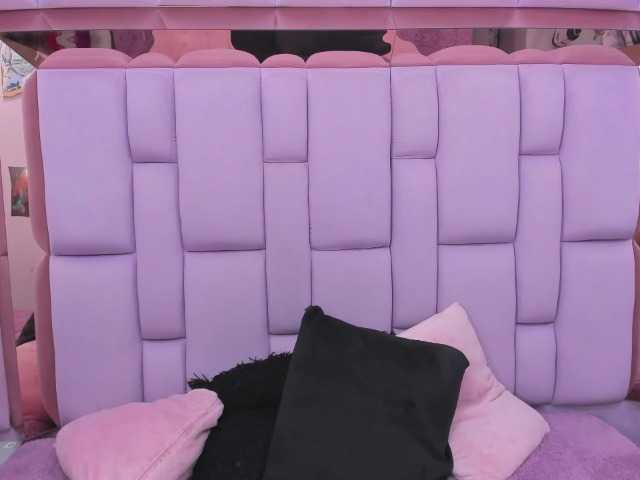 roxanevega live cam on BongaCams