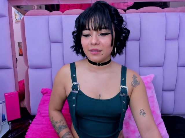 roxanevega live cam on BongaCams