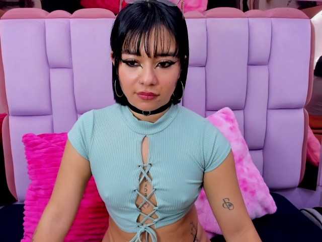 roxanevega live cam on BongaCams