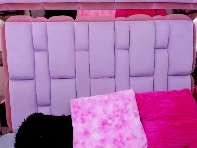 roxanevega live cam on BongaCams