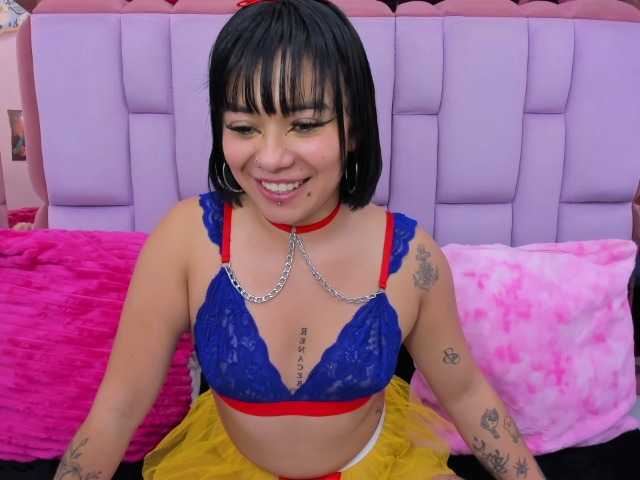 roxanevega live cam on BongaCams