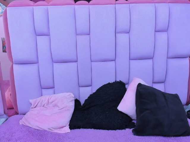 roxanevega live cam on BongaCams