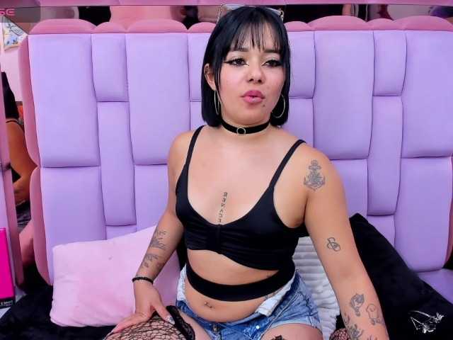 roxanevega live cam on BongaCams