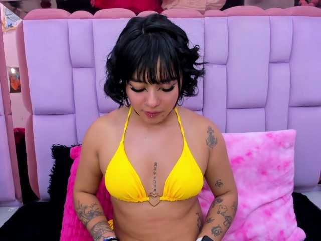roxanevega live cam on BongaCams
