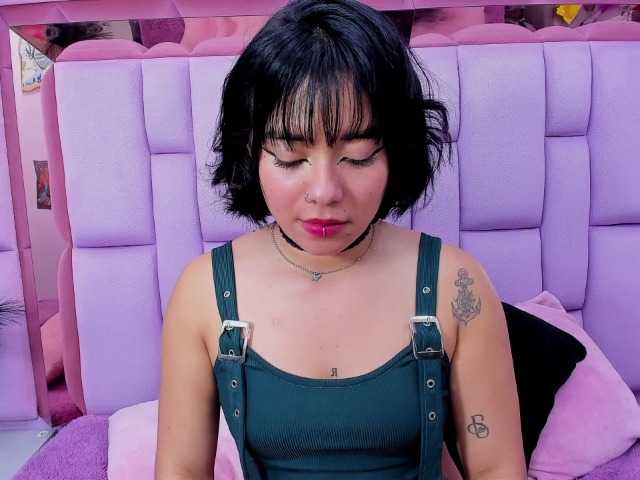 roxanevega live cam on BongaCams