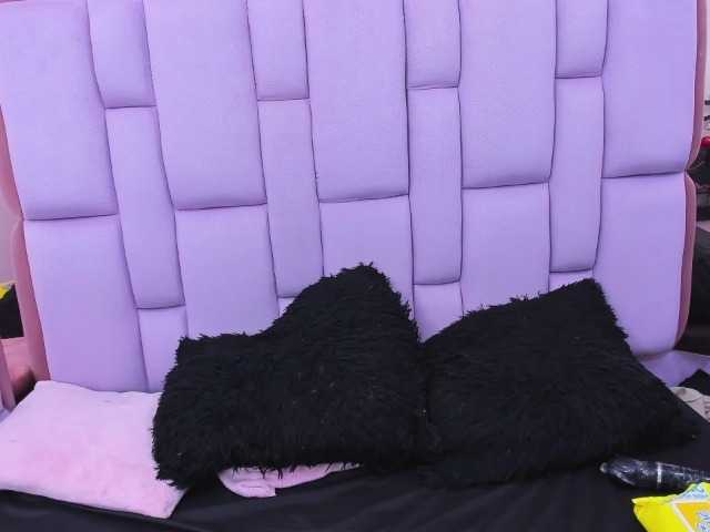 roxanevega live cam on BongaCams