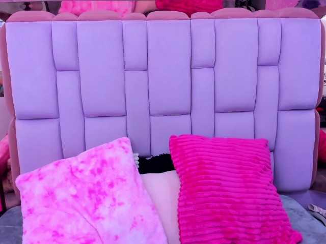 roxanevega live cam on BongaCams