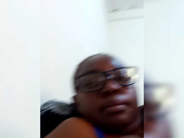 Sweetq live cam preview