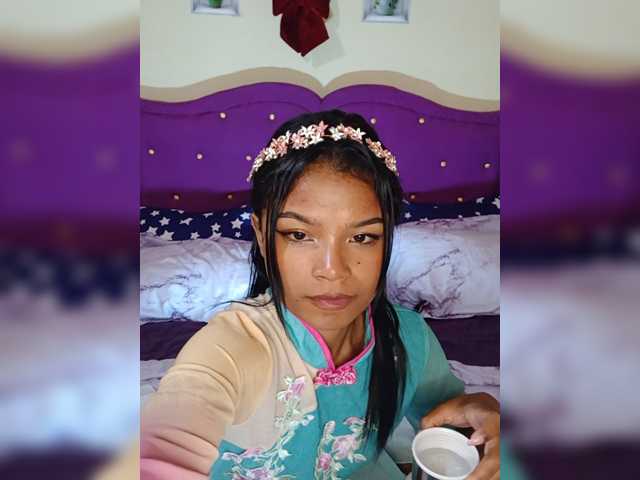 Sexyladyyya live cam on BongaCams