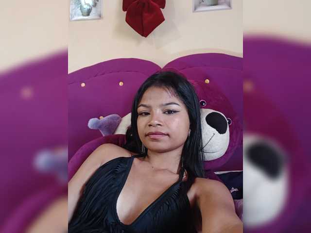Sexyladyyya live cam on BongaCams