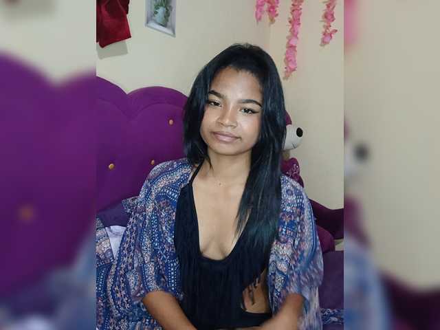 Sexyladyyya live cam on BongaCams
