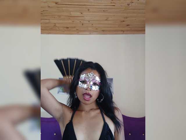 Sexyladyyya live cam on BongaCams