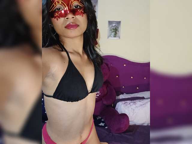 Sexyladyyya live cam on BongaCams