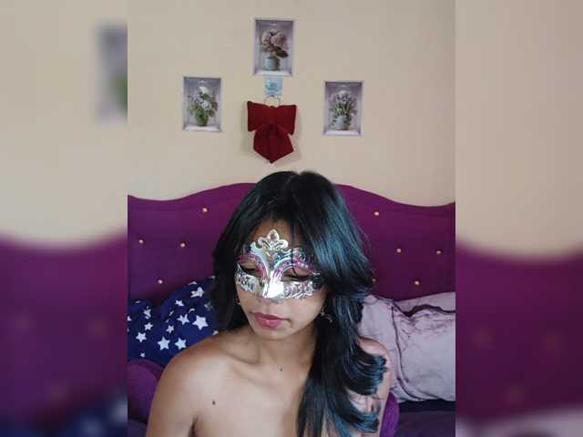 Sexyladyyya live cam on BongaCams