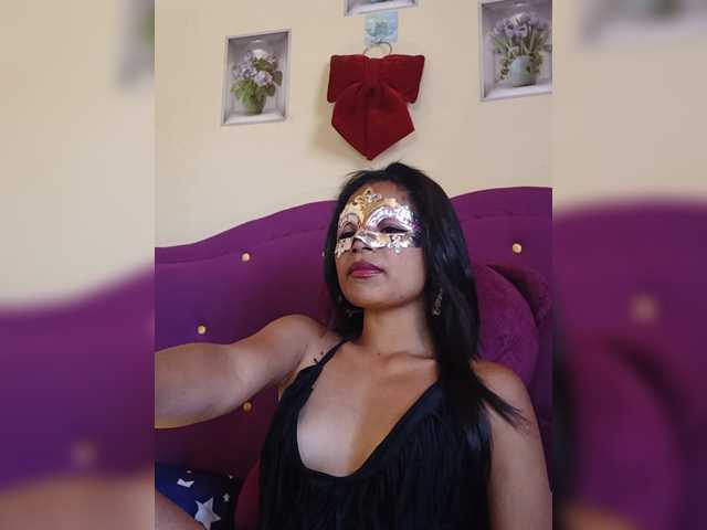 Sexyladyyya live cam on BongaCams