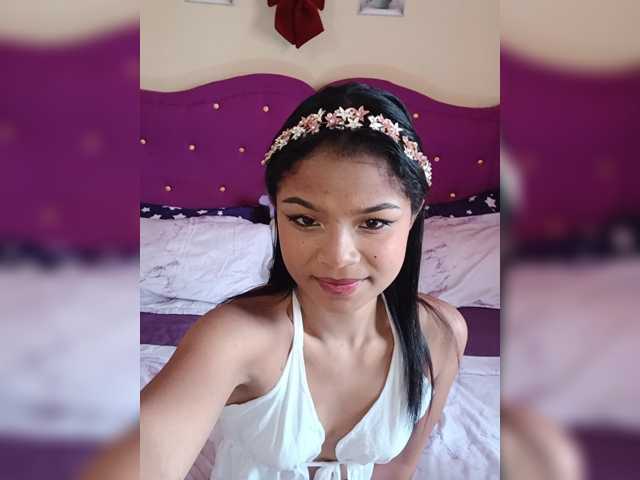 Sexyladyyya live cam on BongaCams