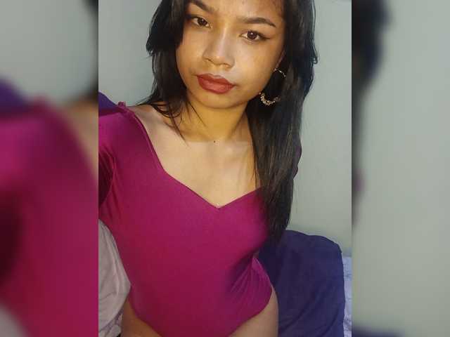Sexyladyyya live cam on BongaCams