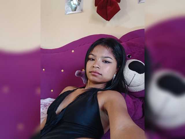Sexyladyyya live cam on BongaCams