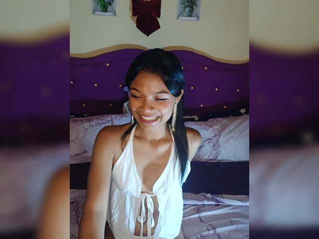 Sexyladyyya live cam preview