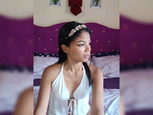 Sexyladyyya live cam on BongaCams
